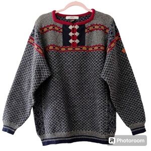 Sondre Norwegian Wool Pewter Clasp Birdseye Patterned Nordic Winter Ski Sweater